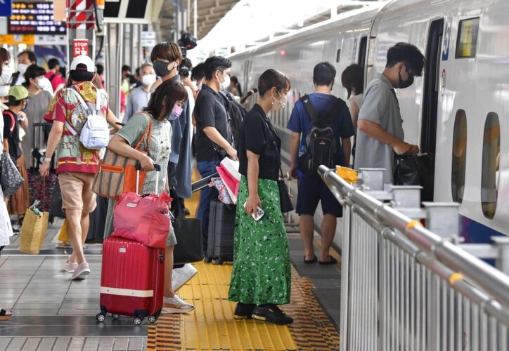 Fri. 8:37 a.m.: Olympics now ended, Japan races to vaccinate as virus surges